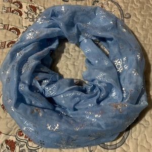 Baby blue snowflake lightweight infinity scarf